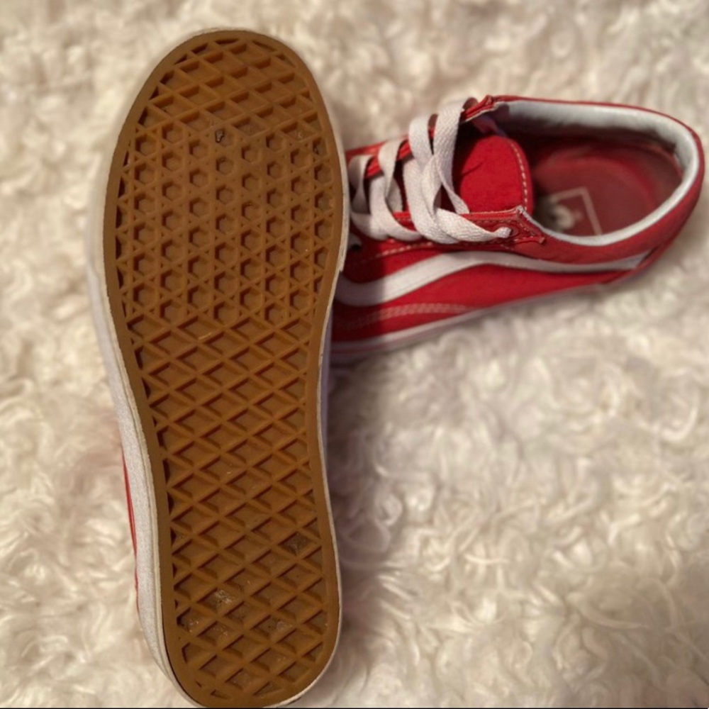 Red vans! - Picture 2 of 2